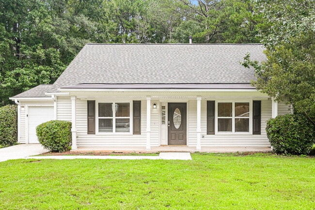 Building Photo - 1612 Picadilly Ct NE