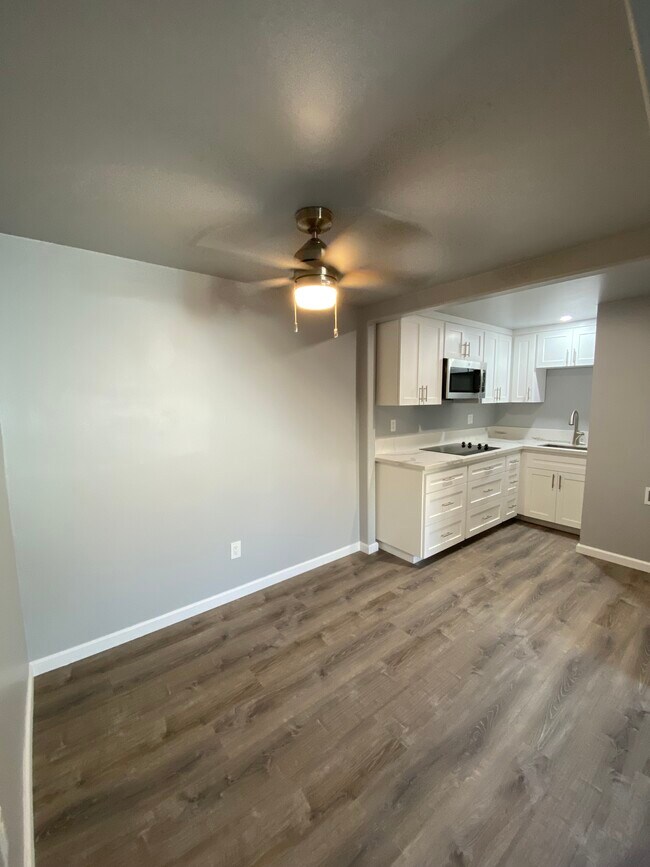 Foto del edificio - 2146 S West View St