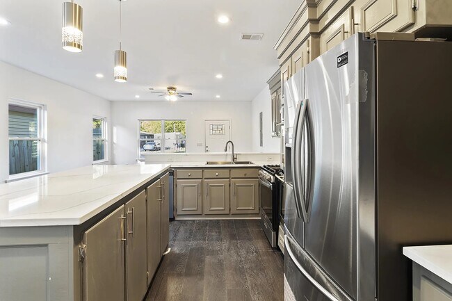 Building Photo - 5833 Althea Ave