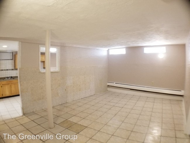 Building Photo - 13 Allen St