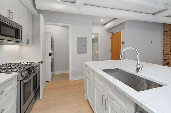 Foto del edificio - 4637 N Ashland Ave