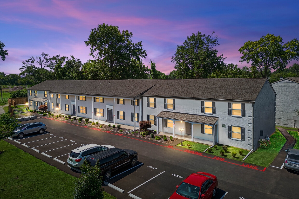 Foto principal - 2713 Center St