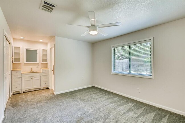 Foto del edificio - 7606 Scenic Brook Dr