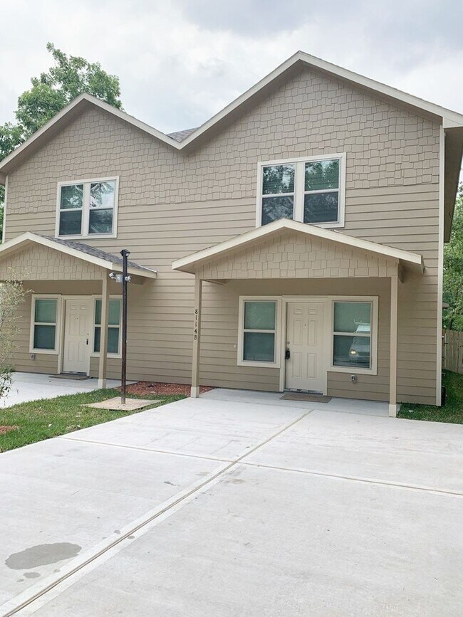 Photo - 8114 Rhobell St Apartment