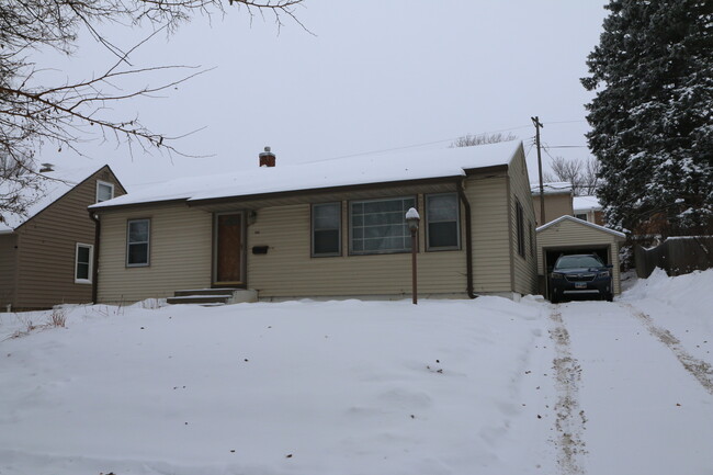 Building Photo - 1905 S Western Ave