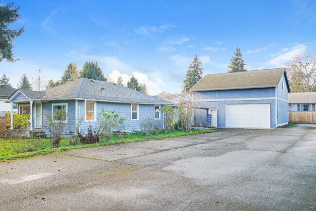 Building Photo - 11847 44th Ave S