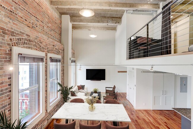 Foto del edificio - 915 Franklin St