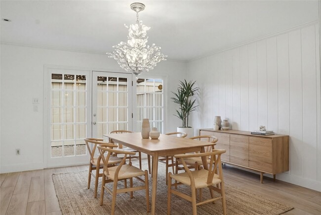 Building Photo - 5817 Valley Forge Dr