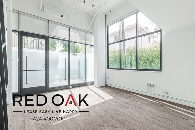 Building Photo - 1860 N Western Ave