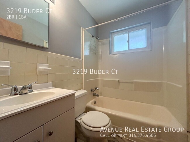 Building Photo - 3219 Buder Ct