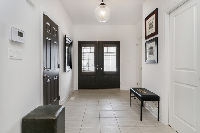 Building Photo - 130 Conservation Way