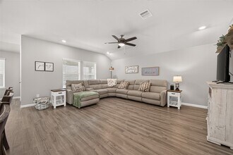 Building Photo - 12707 Gabrial Dr
