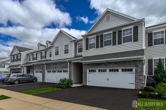 Building Photo - 3305 Charleston Dr