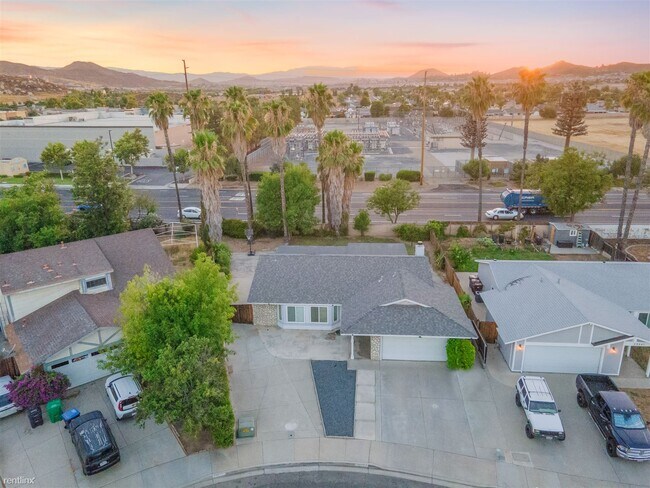 Foto del edificio - 4 br, 2 bath House - 29861 Kratka Ridge Lane