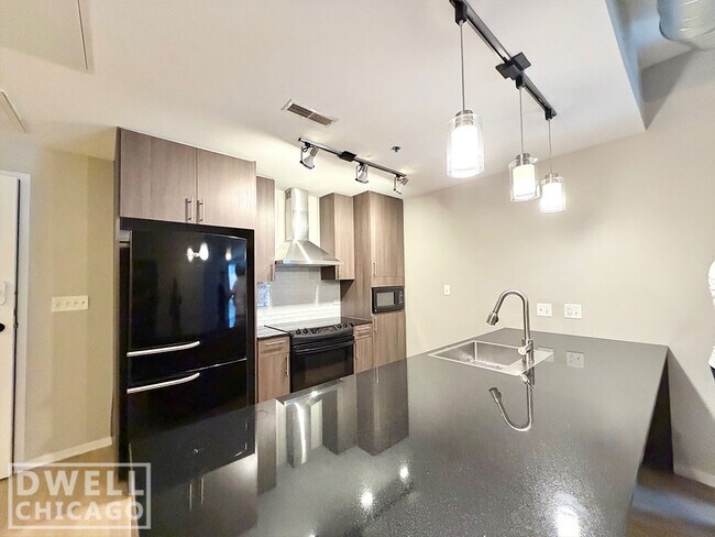 Foto del edificio - 231 W Scott St