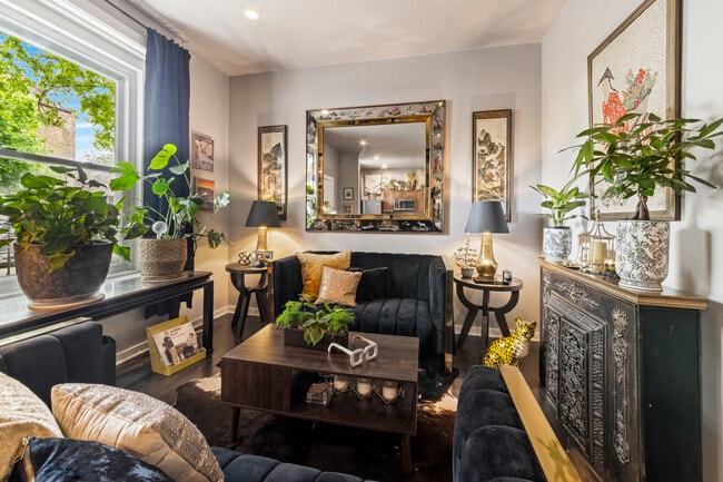 Foto del edificio - 2734 W 18th St