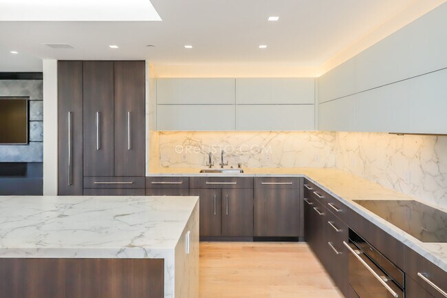 Building Photo - 580 Hayes St