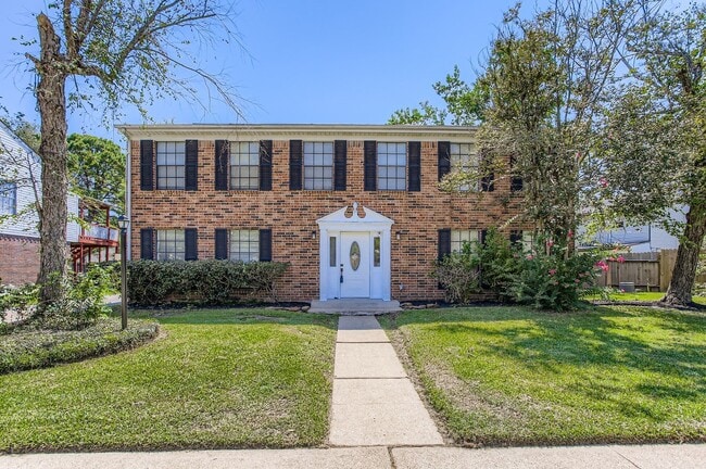 Foto del edificio - 4819 Brooklawn Dr