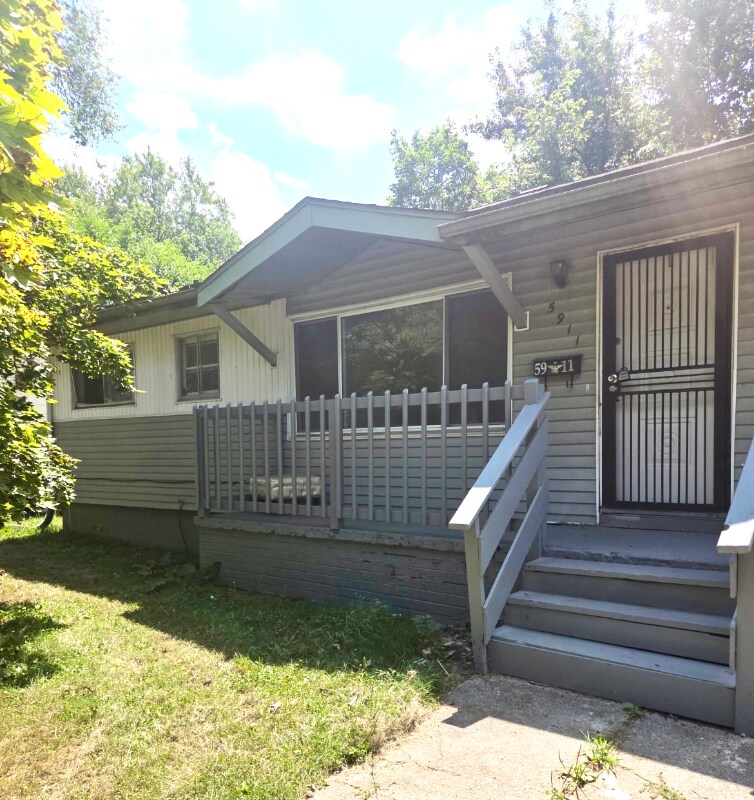 Foto principal - 5911 Susan St