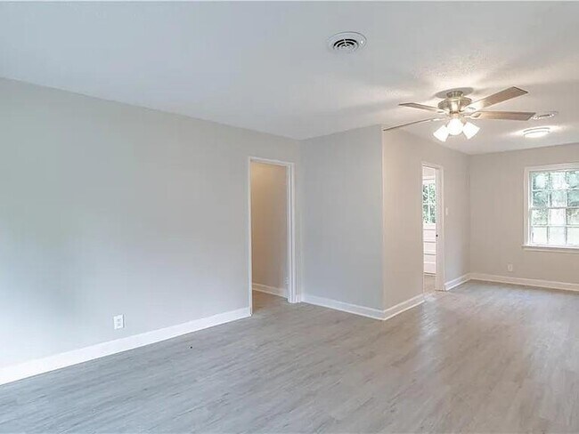 Foto del edificio - 2403 S Octavia Dr