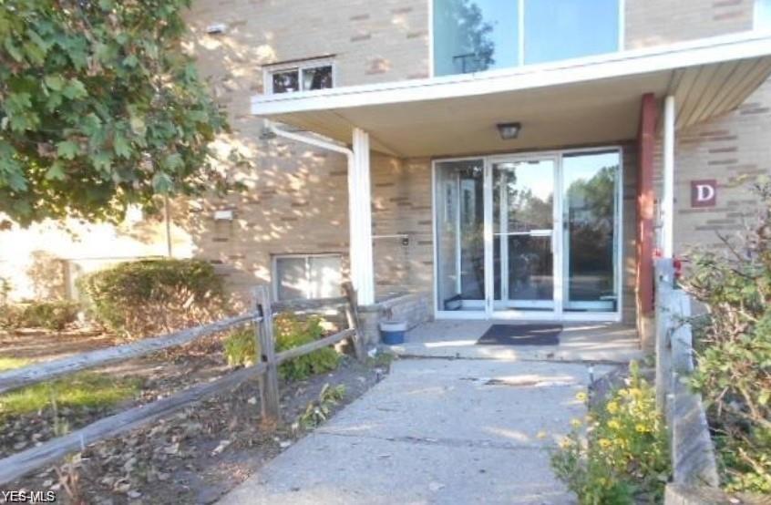5200 Royalton Rd Unit 9D, North Royalton, OH 44133 Condo for Rent in