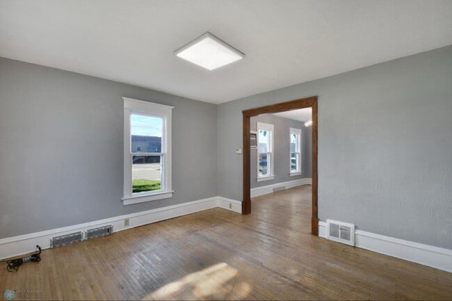 Building Photo - 3 Bed House, North Fargo, Near NDSU & Downtown
