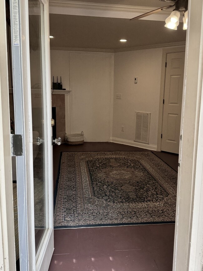 Photo - 7035 Willowick Dr House