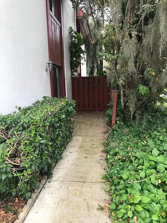 2064 Oak Meadow Cir, South Daytona, FL 32119 Townhome Rentals in South Daytona FL