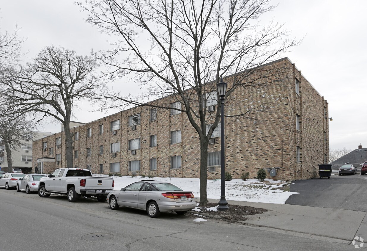 Building Photo - 507 Ridgewood Ave