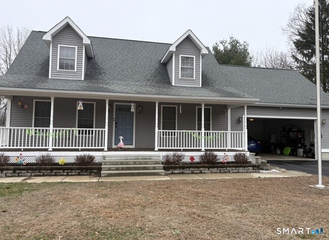 Building Photo - 939 N Main St