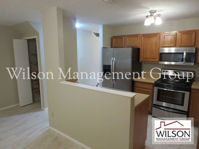 Building Photo - 3 br, 2 bath House - 420 Club Drive
