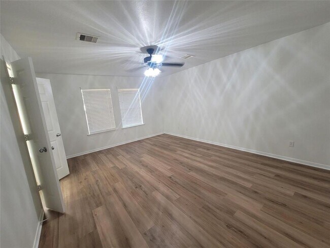 Foto del edificio - 10314 Lauren Creek Dr