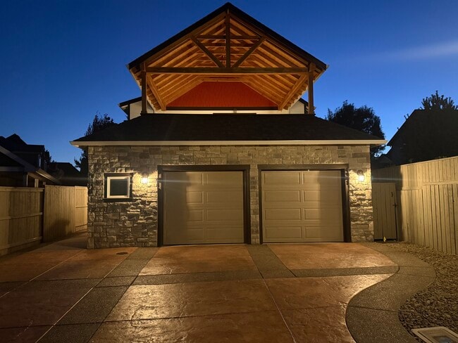 Building Photo - 1184 Rutherford Dr