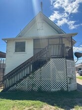 Building Photo - 104 W Main St