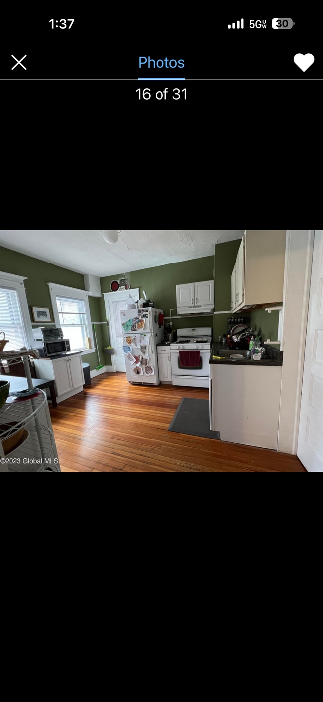 Building Photo - 68 W Notre Dame St