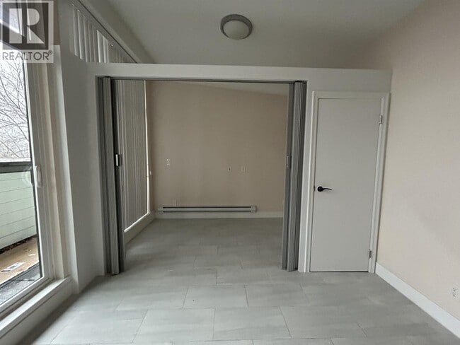 Photo du bâtiment - 191 E 11th Ave