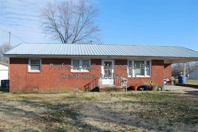 Primary Photo - 307 Hillcrest St