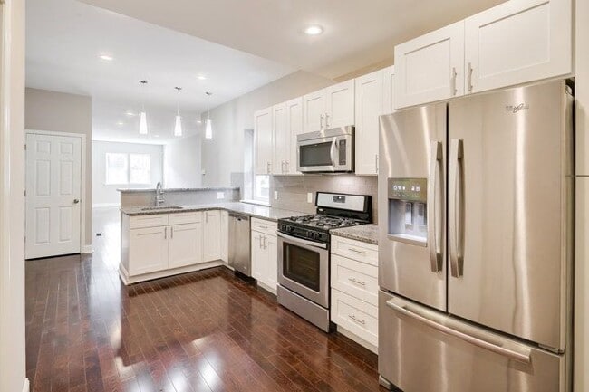 Photo - 1223 S 23rd St Townhome