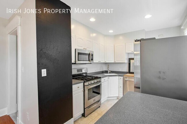 Foto del edificio - 5 Lovering Ave