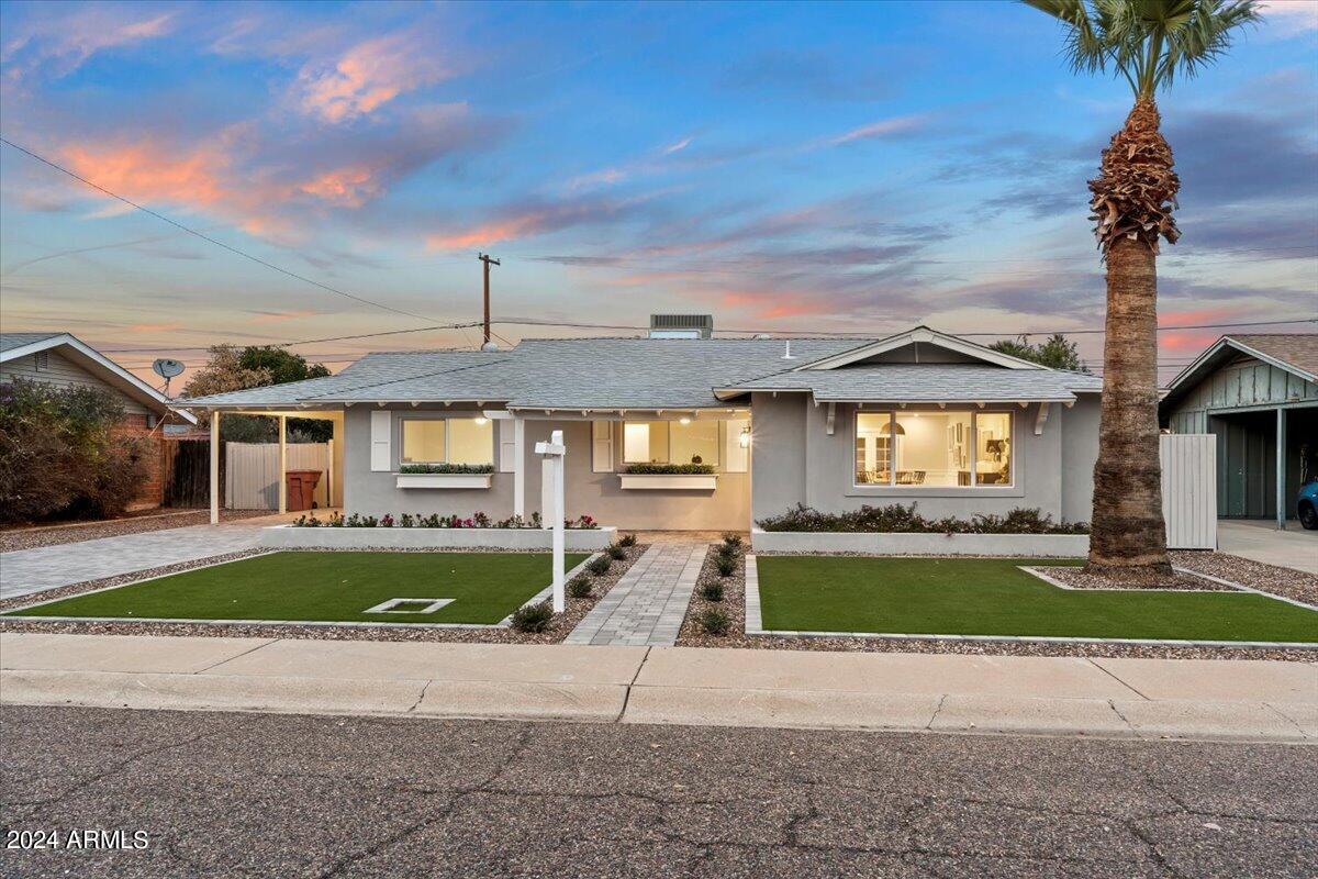 Primary Photo - 8638 E Highland Ave