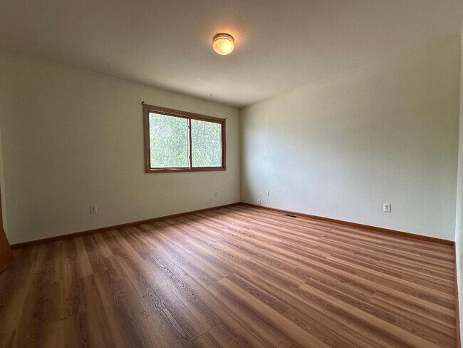 Dormitorio principal - 712 Sir Galahad Dr