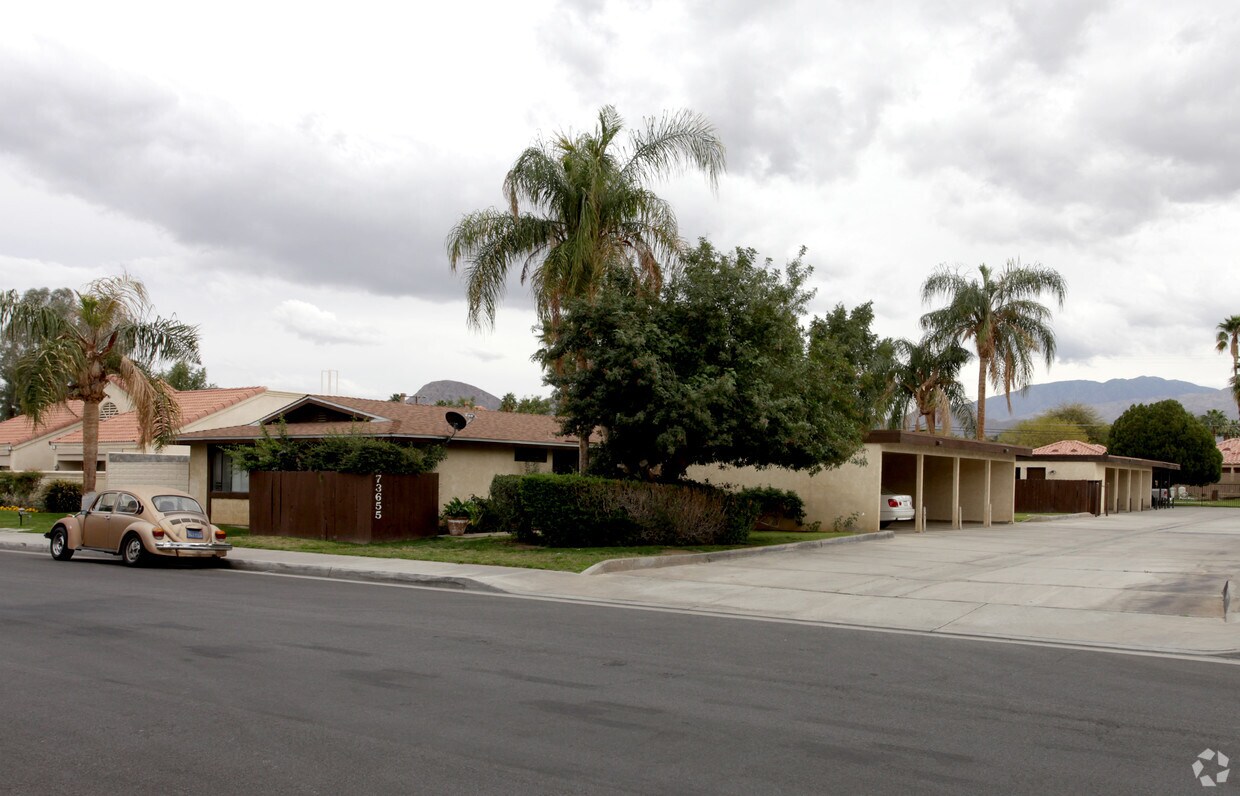 Primary Photo - 73655 Santa Rosa Way