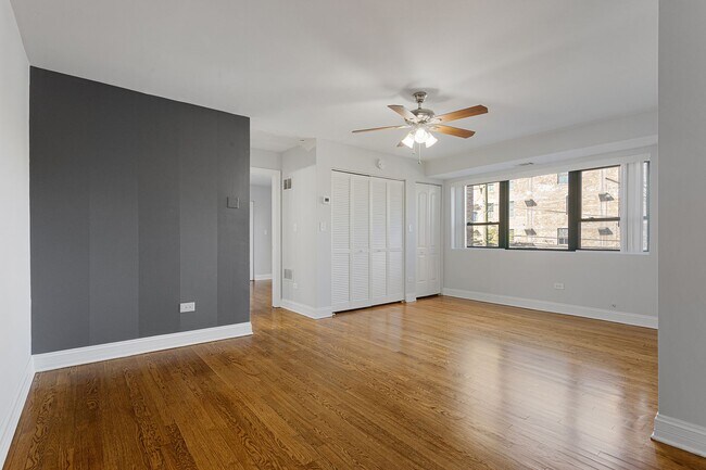 Foto del edificio - 7626 N Marshfield Ave