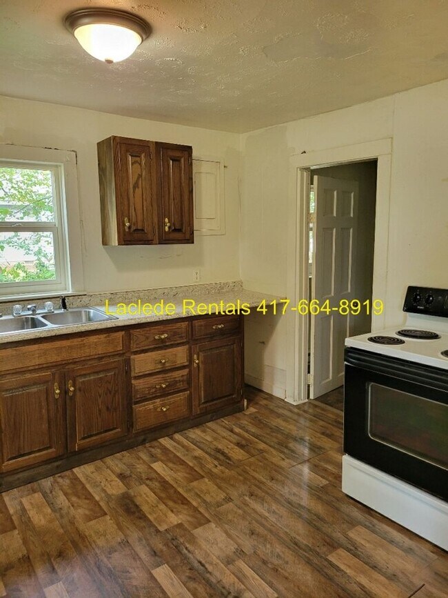 Foto del edificio - 2 BEDROOM 1 BATHROOM HOUSE FOR RENT