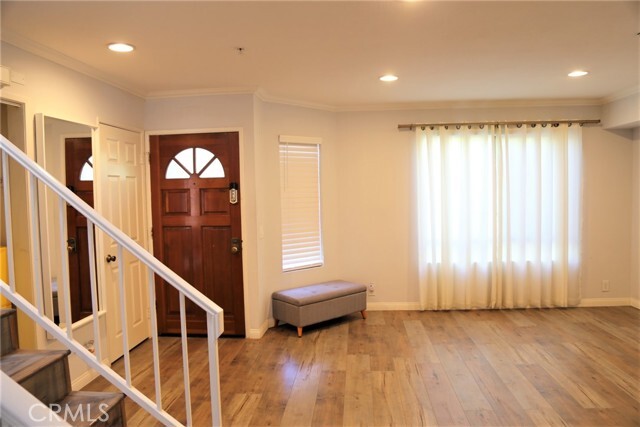 Foto del edificio - 322 S Mentor Ave