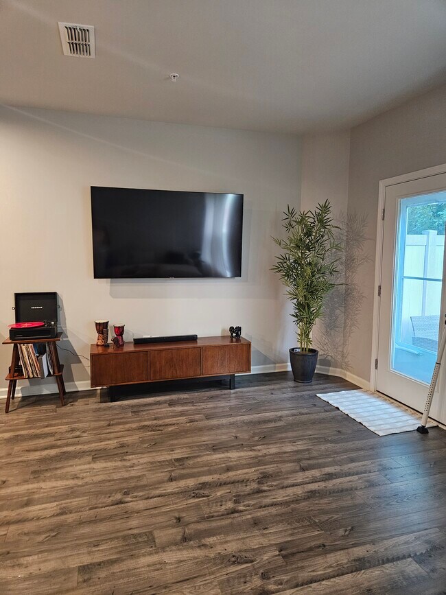 Foto del edificio - 3413 Brookberry Ln