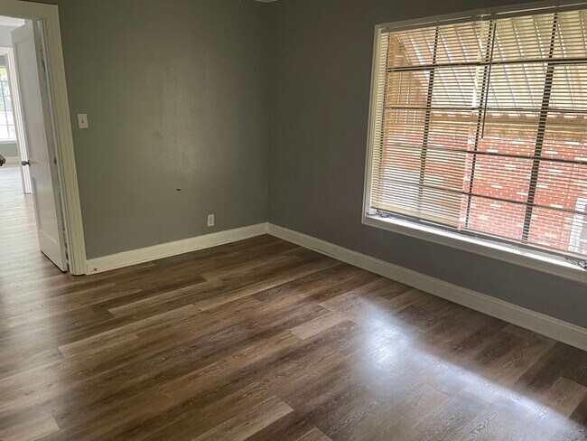 Foto del edificio - Remodeled Unit in Highland