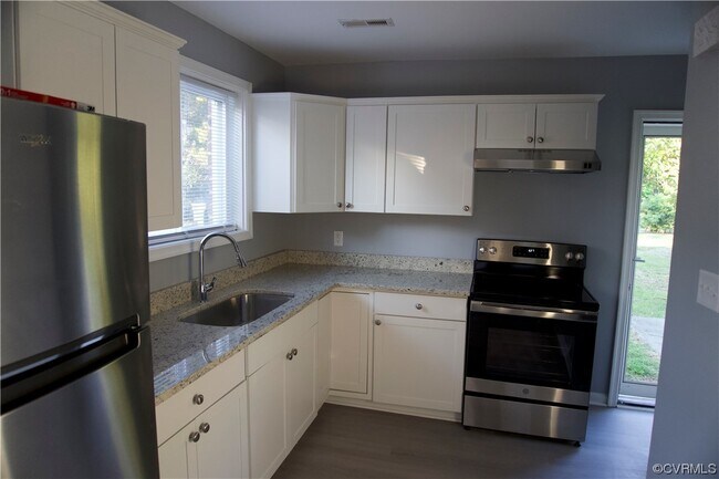 Building Photo - 3711 Garland Ave