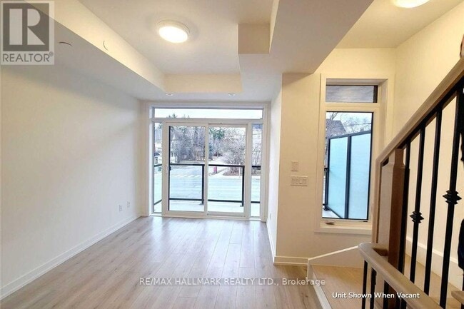Building Photo - 262 Finch Ave E