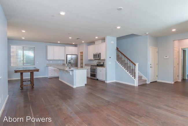 Building Photo - 4 br, 3 bath House - 8090 Ryland Dr